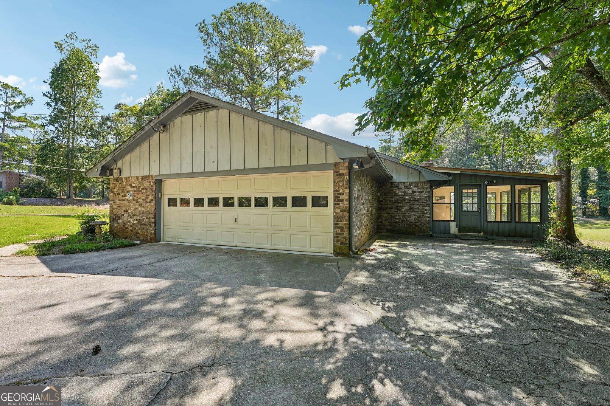 3665 Clubhouse Lane SE