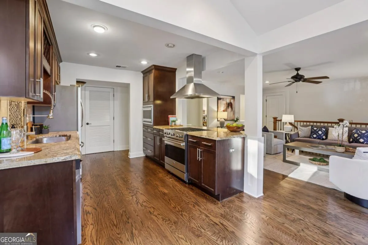 2005 Canyon Point Circle