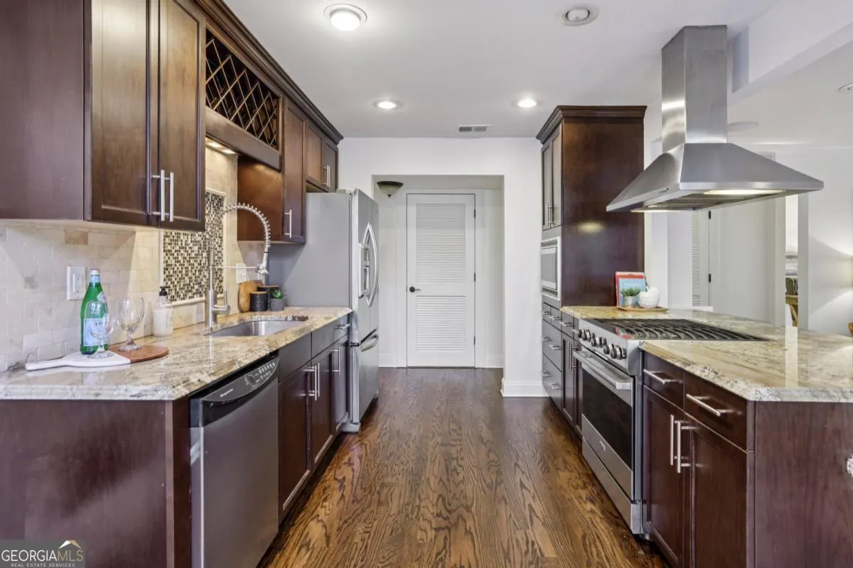 2005 Canyon Point Circle