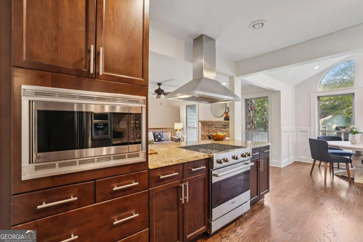 2005 Canyon Point Circle