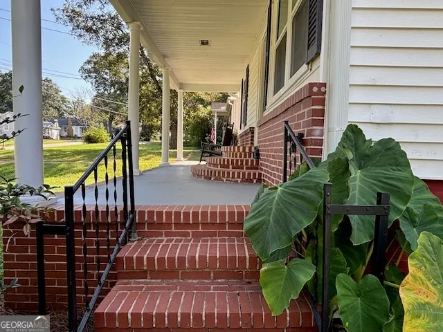 206 Elizabeth Street