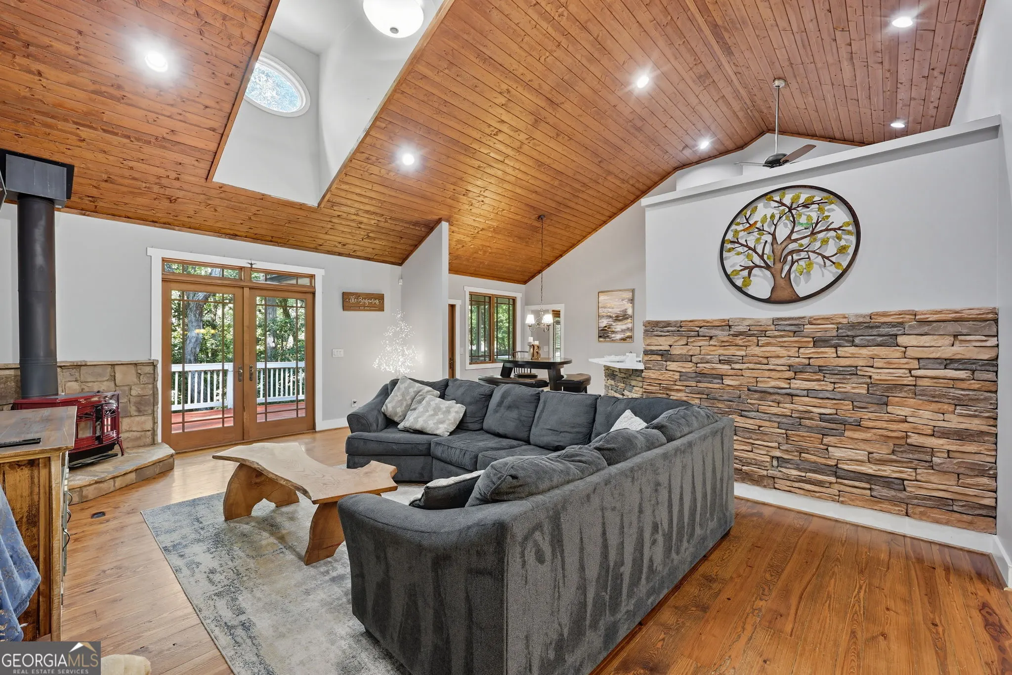 2641 Bridgewater Circle