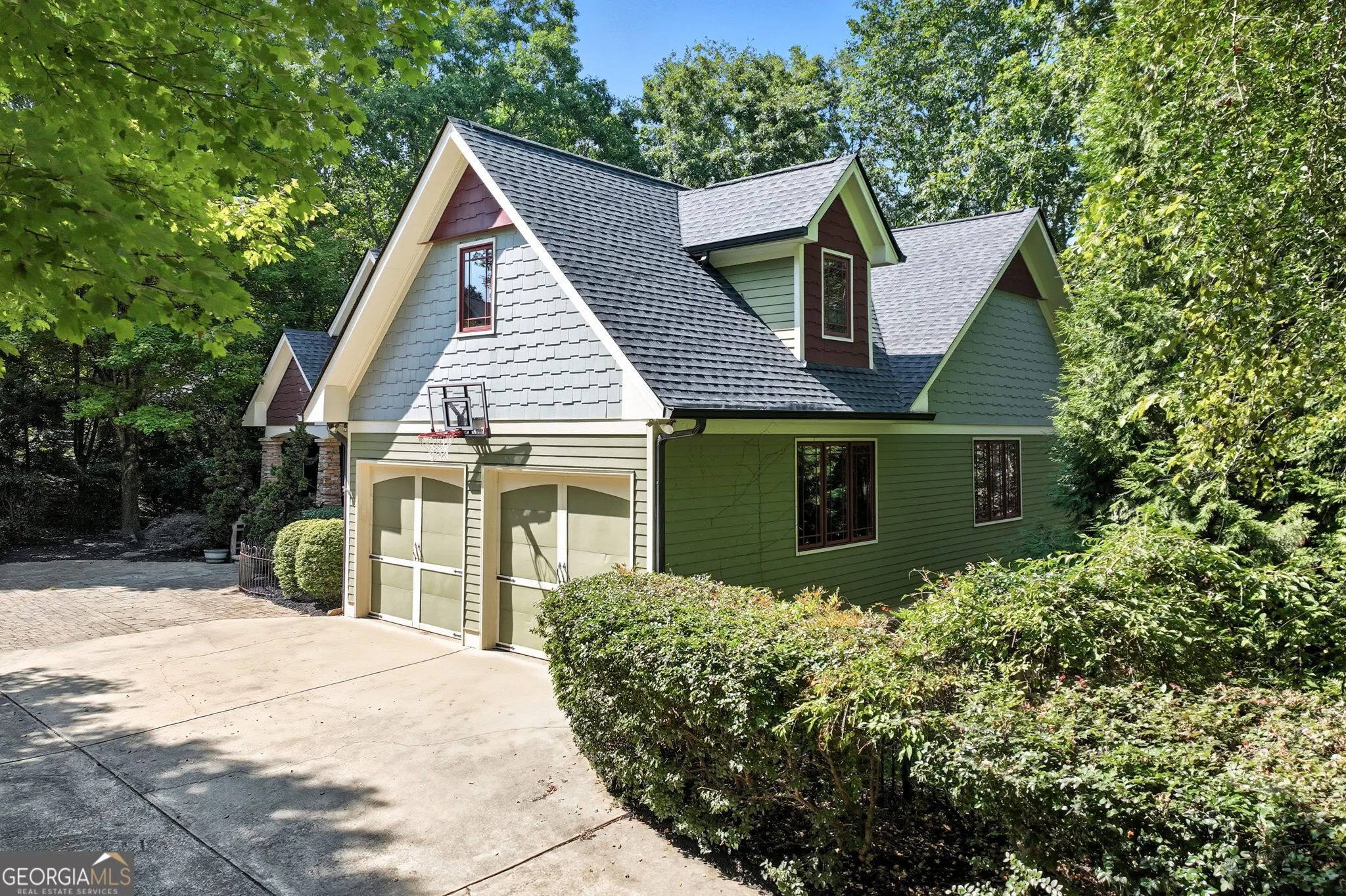 2641 Bridgewater Circle