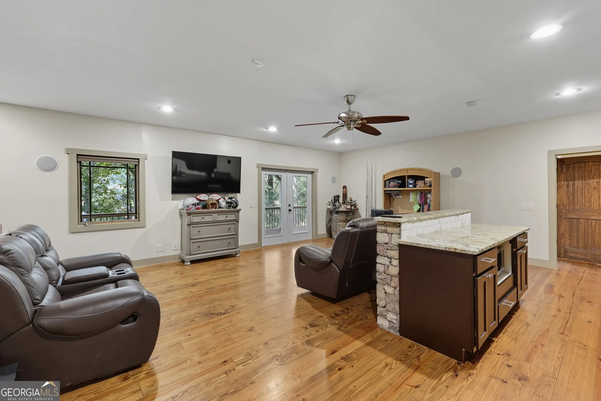2641 Bridgewater Circle