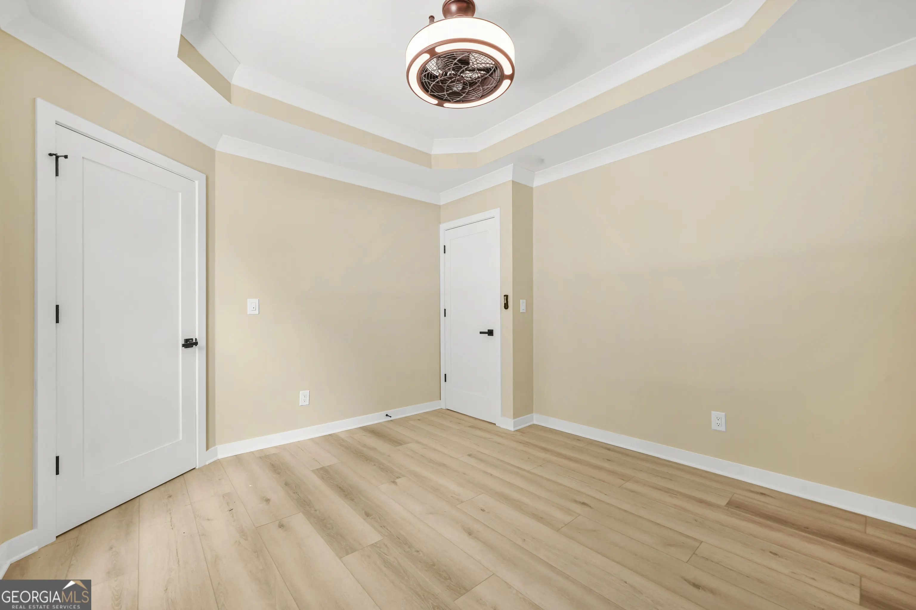 105 Shadowood Lane