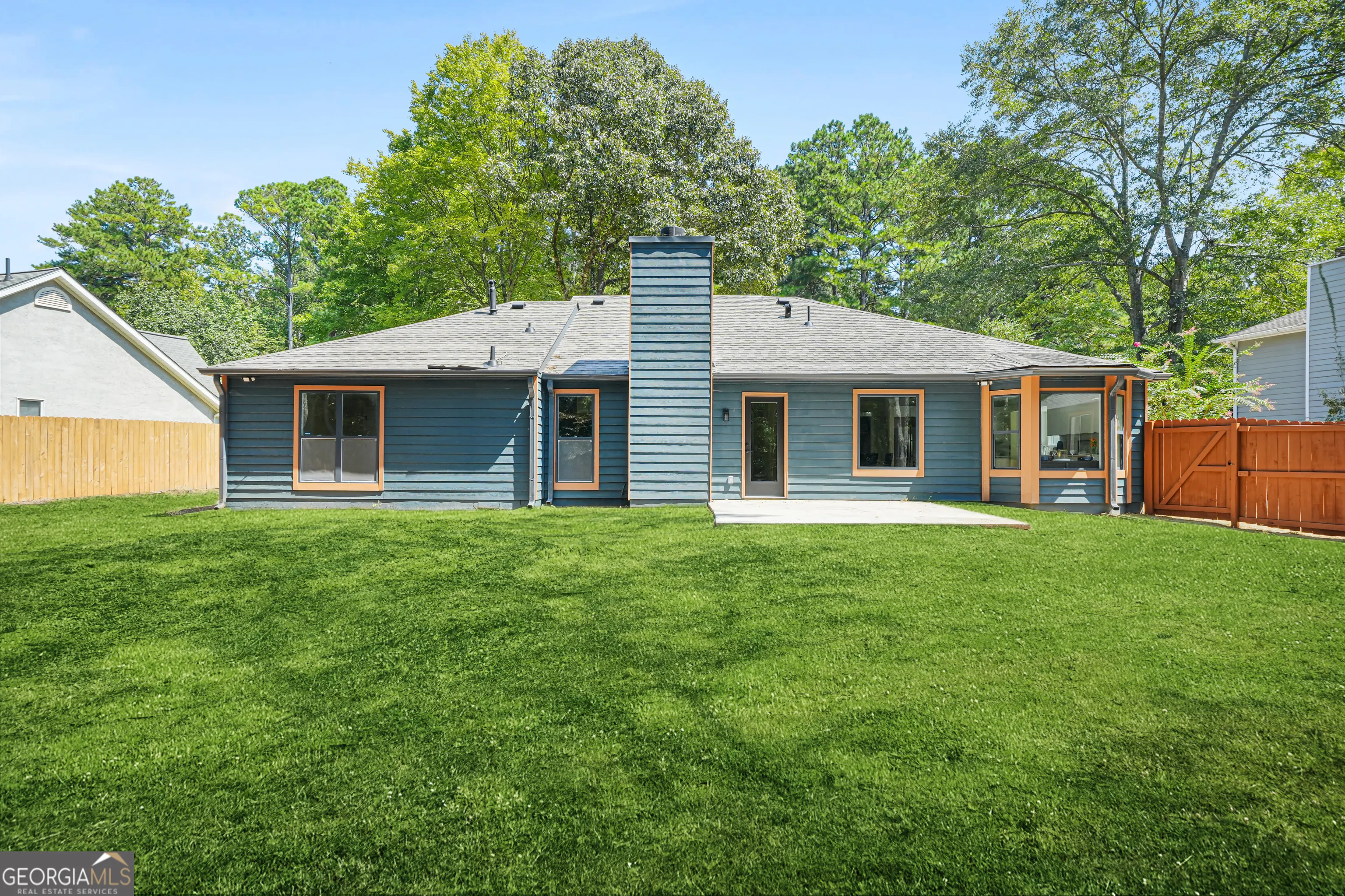 105 Shadowood Lane