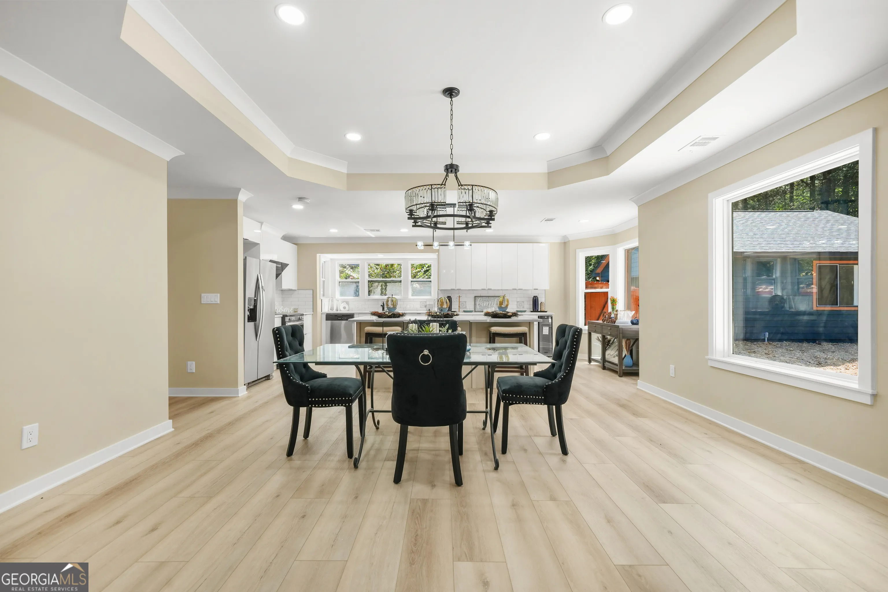 105 Shadowood Lane