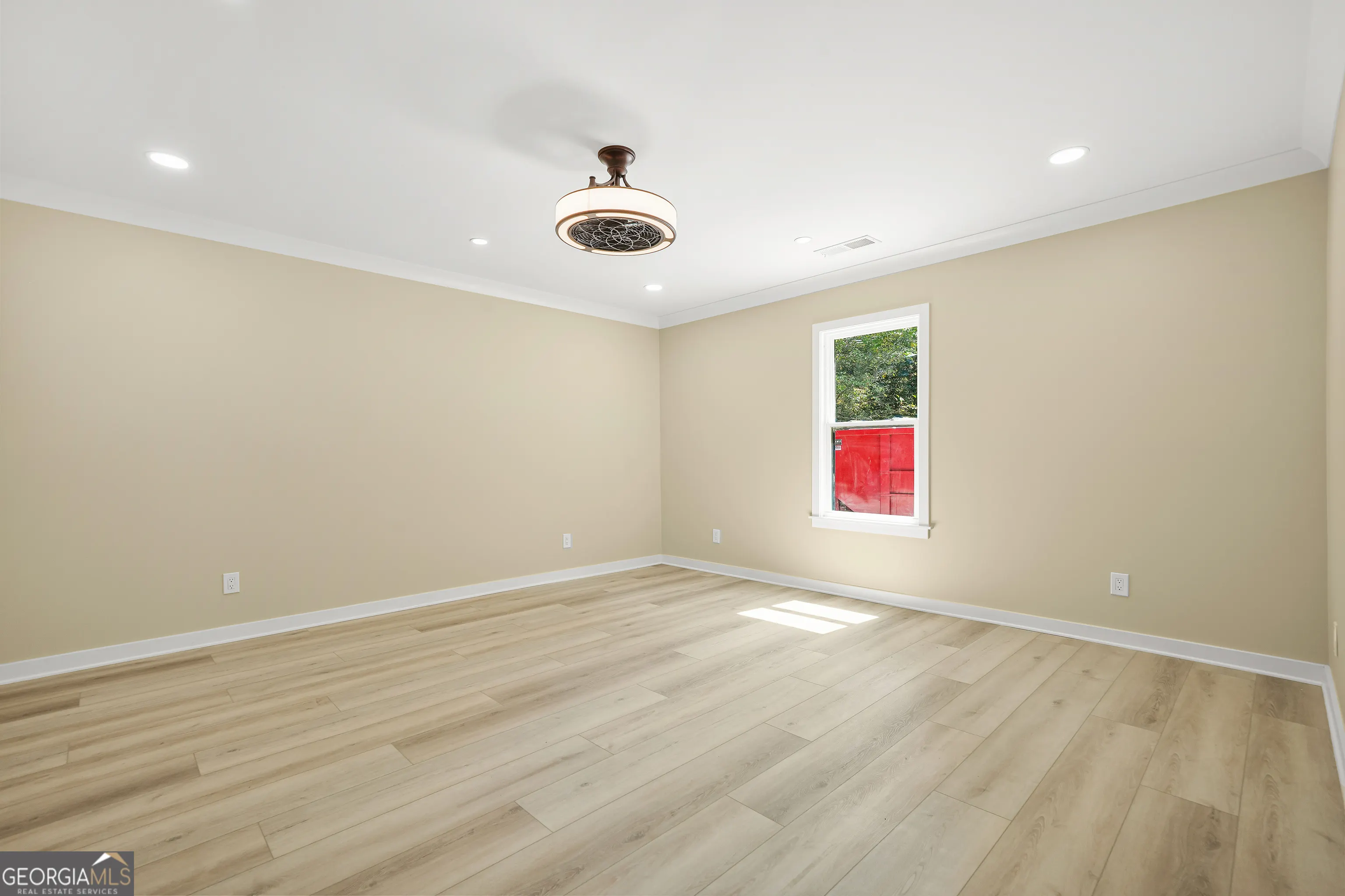 105 Shadowood Lane