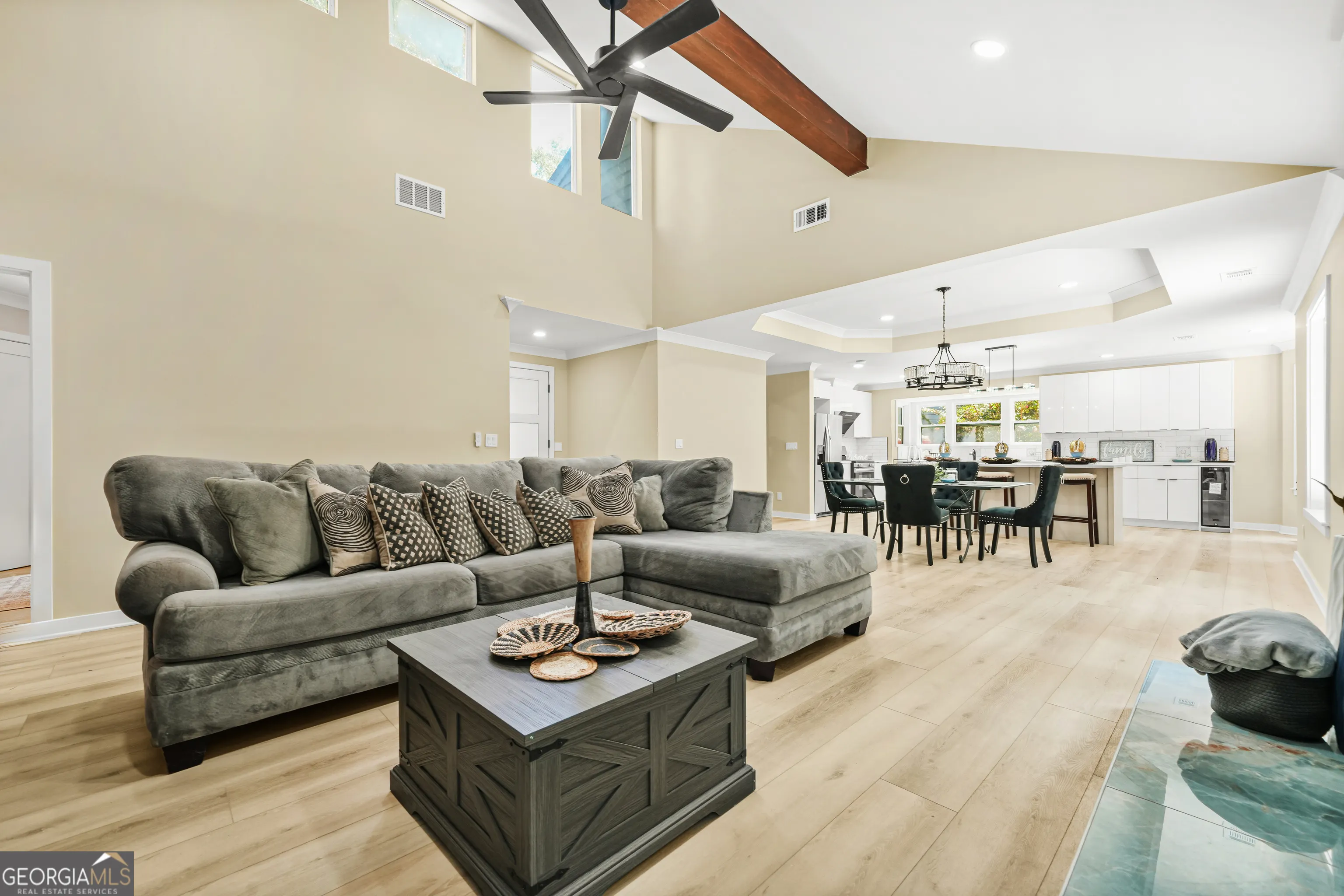 105 Shadowood Lane