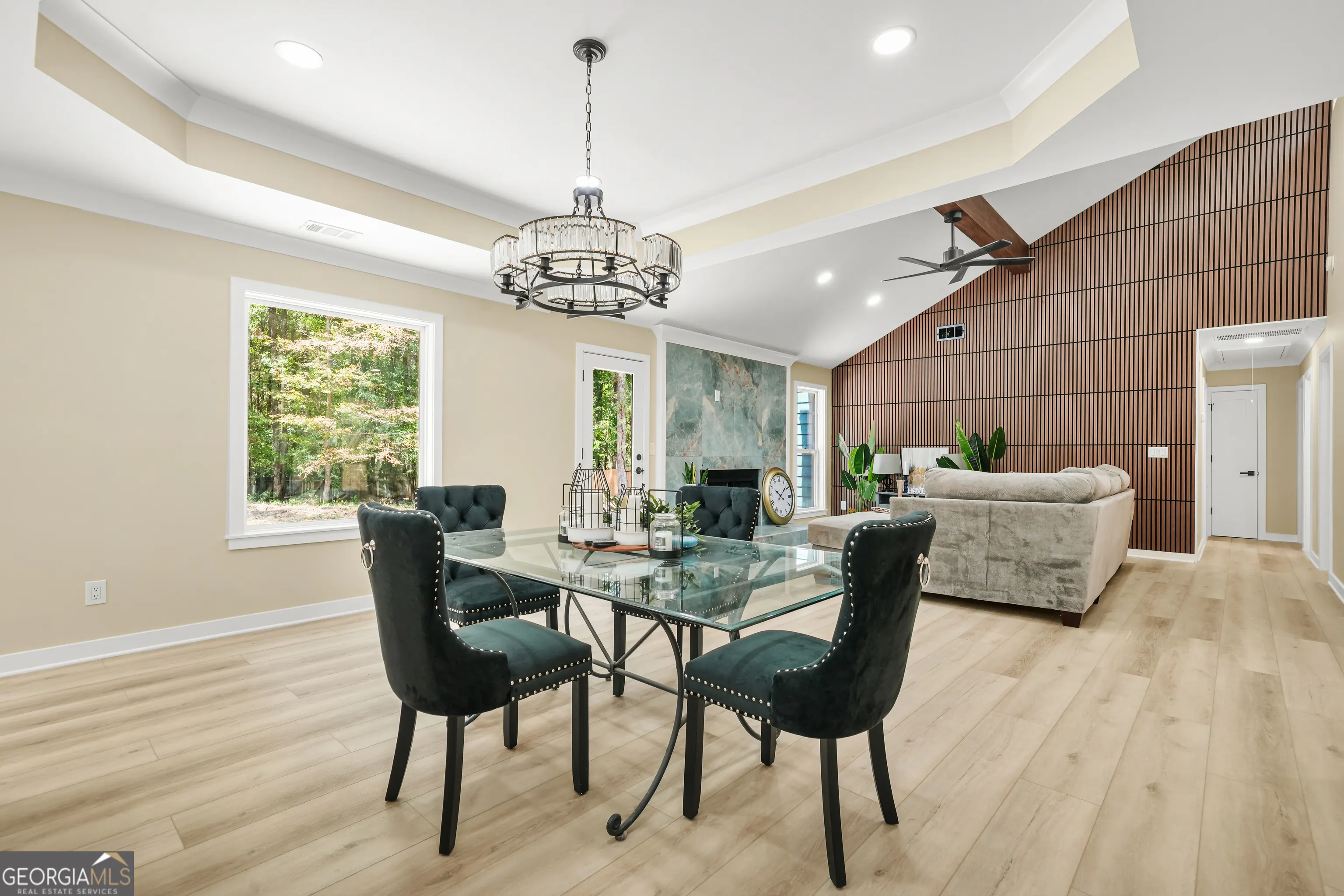 105 Shadowood Lane