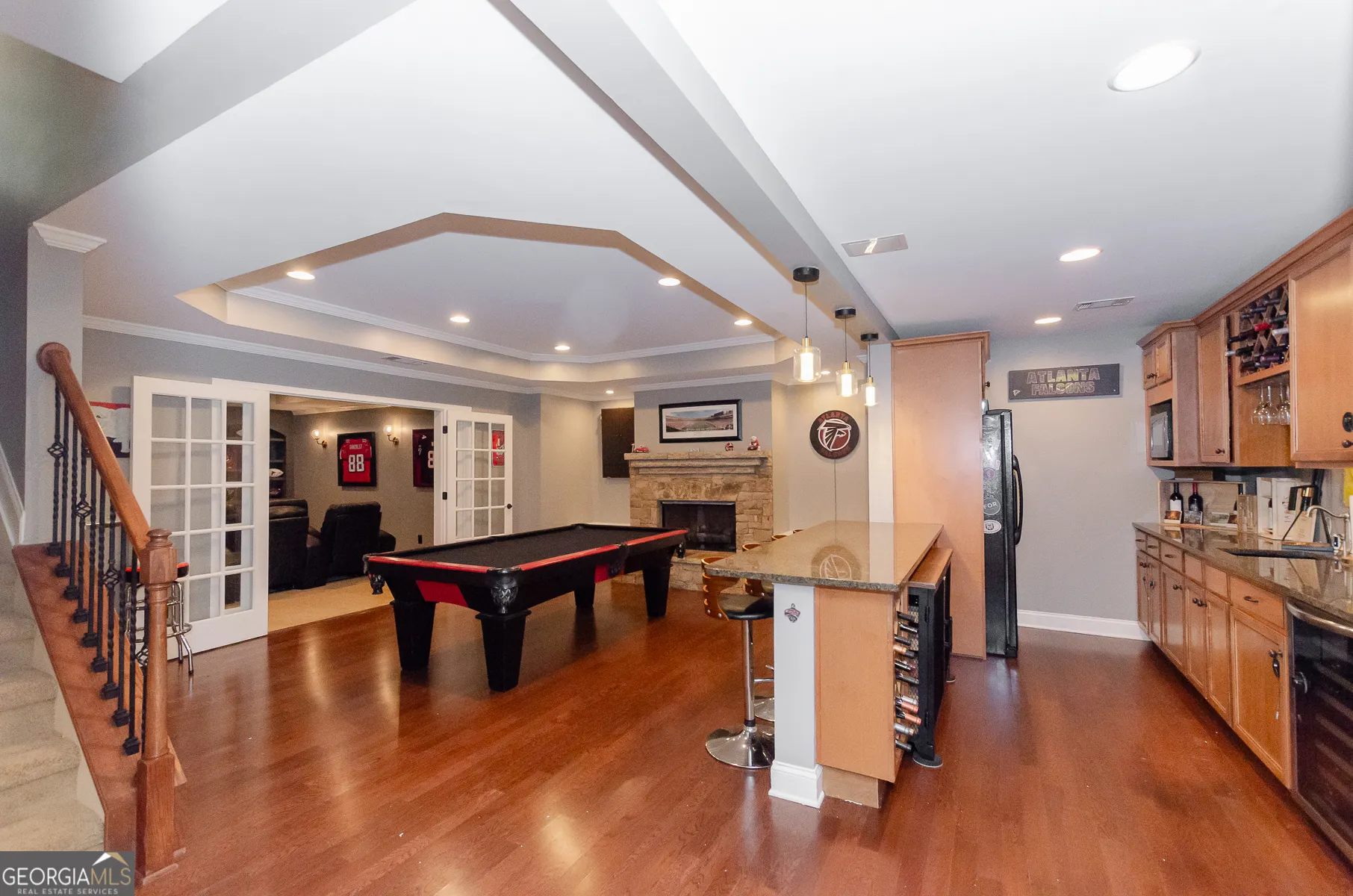 3713 Lake Edge Drive
