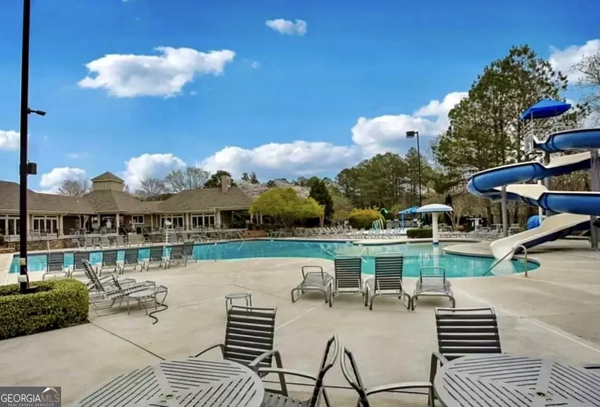 3713 Lake Edge Drive