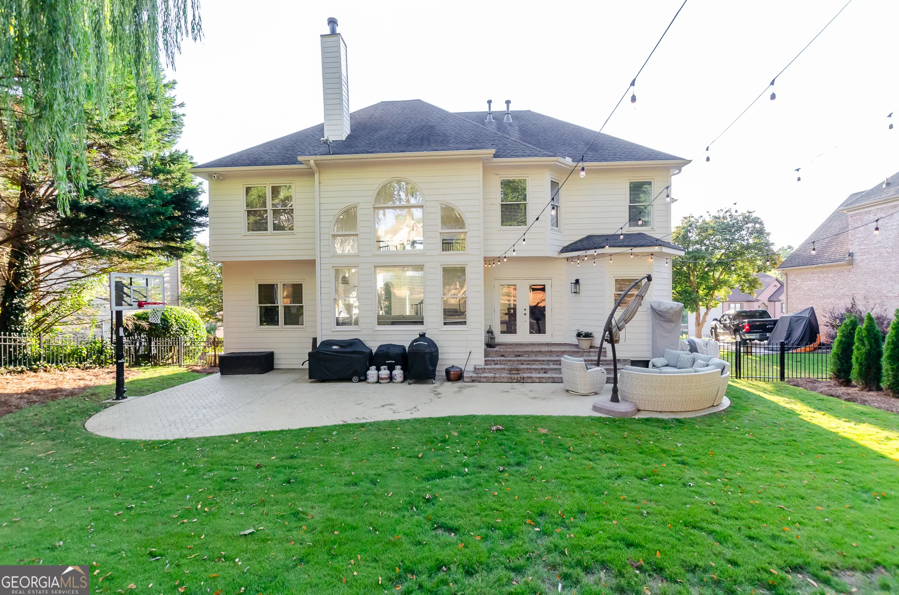 3713 Lake Edge Drive