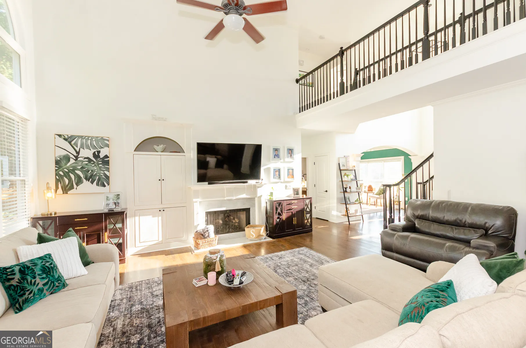 3713 Lake Edge Drive