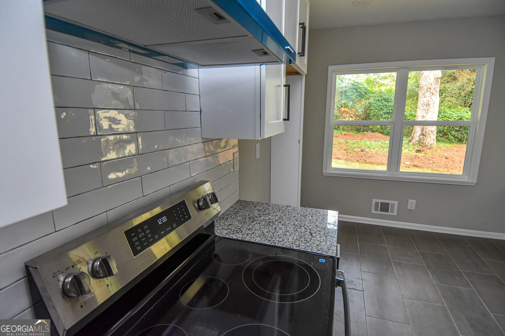 821 Bel Air Circle