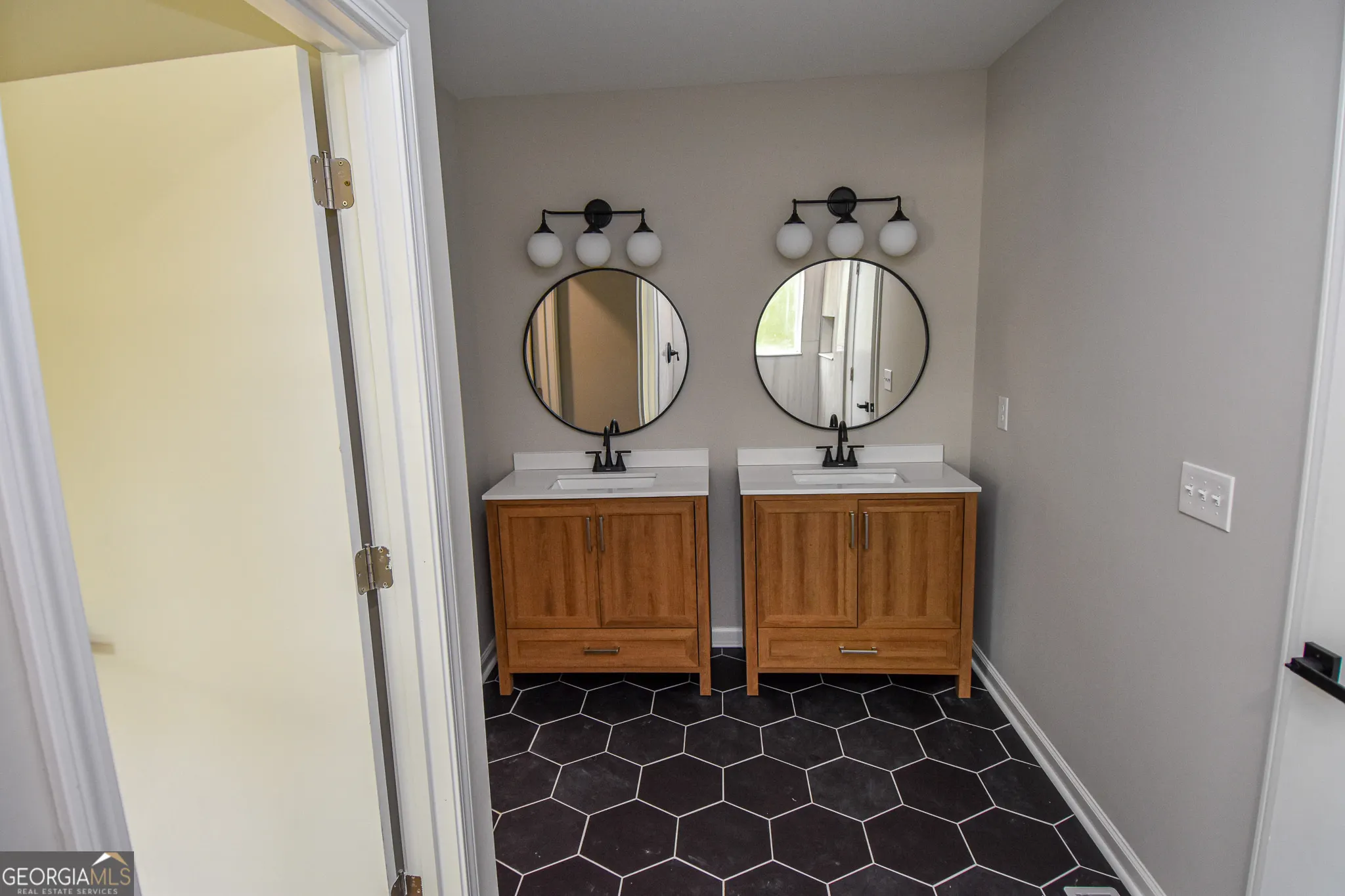 821 Bel Air Circle