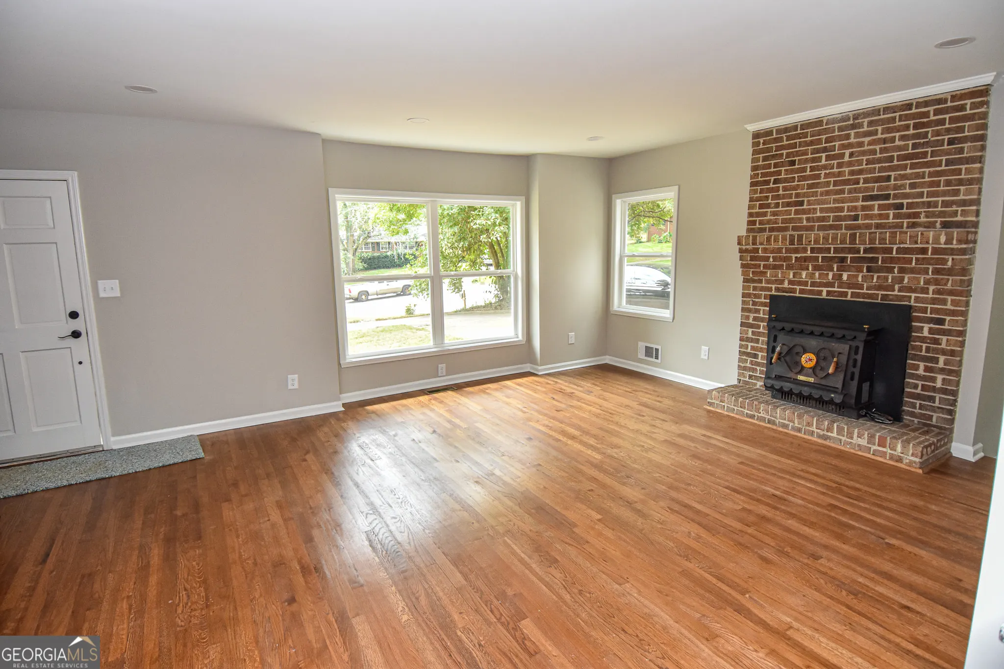 821 Bel Air Circle