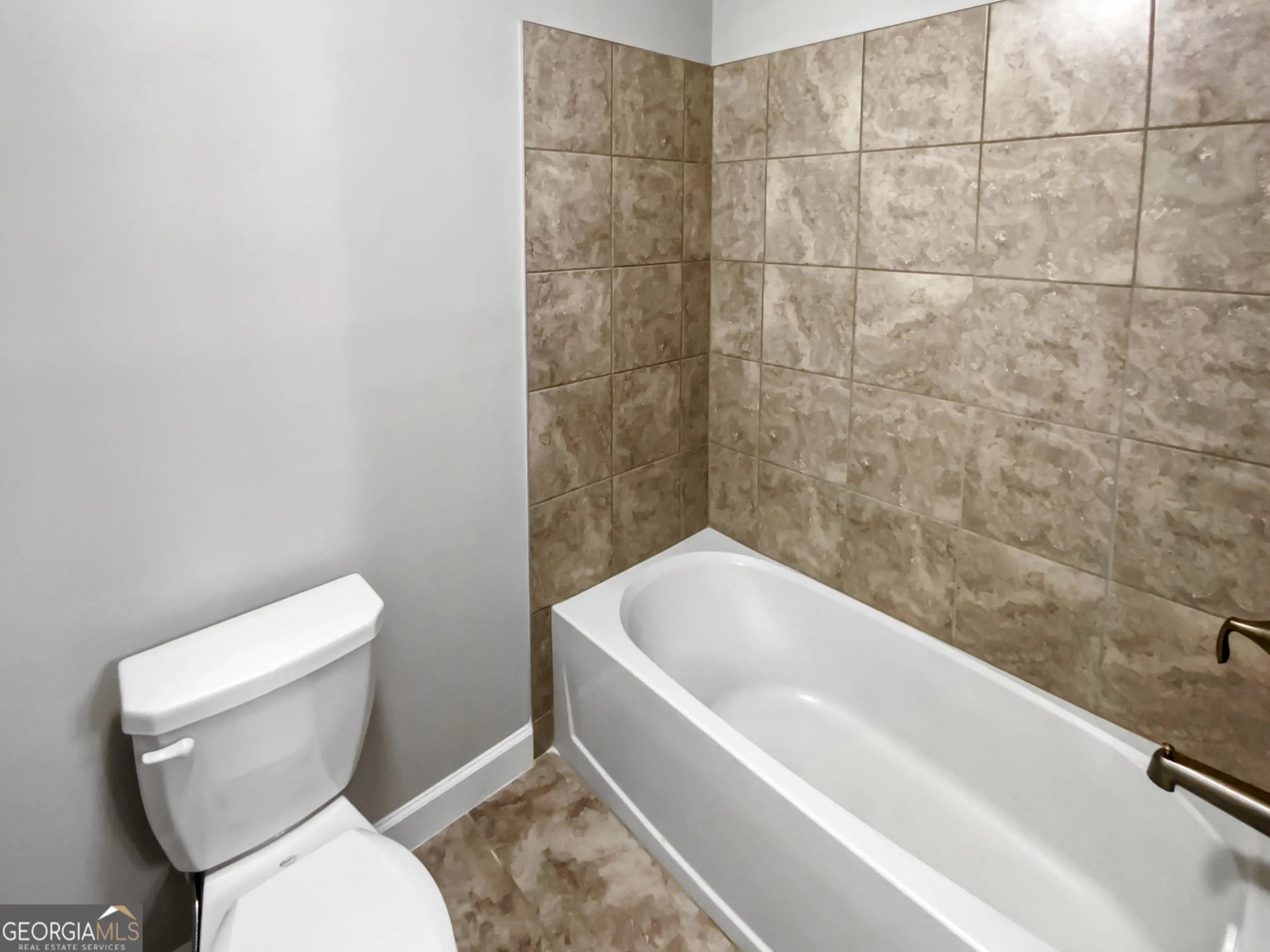 2470 Bridle Bridge Trail
