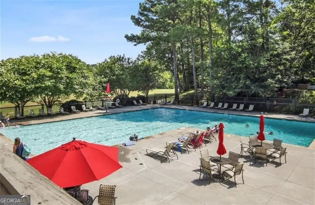 53 Monet Court NW