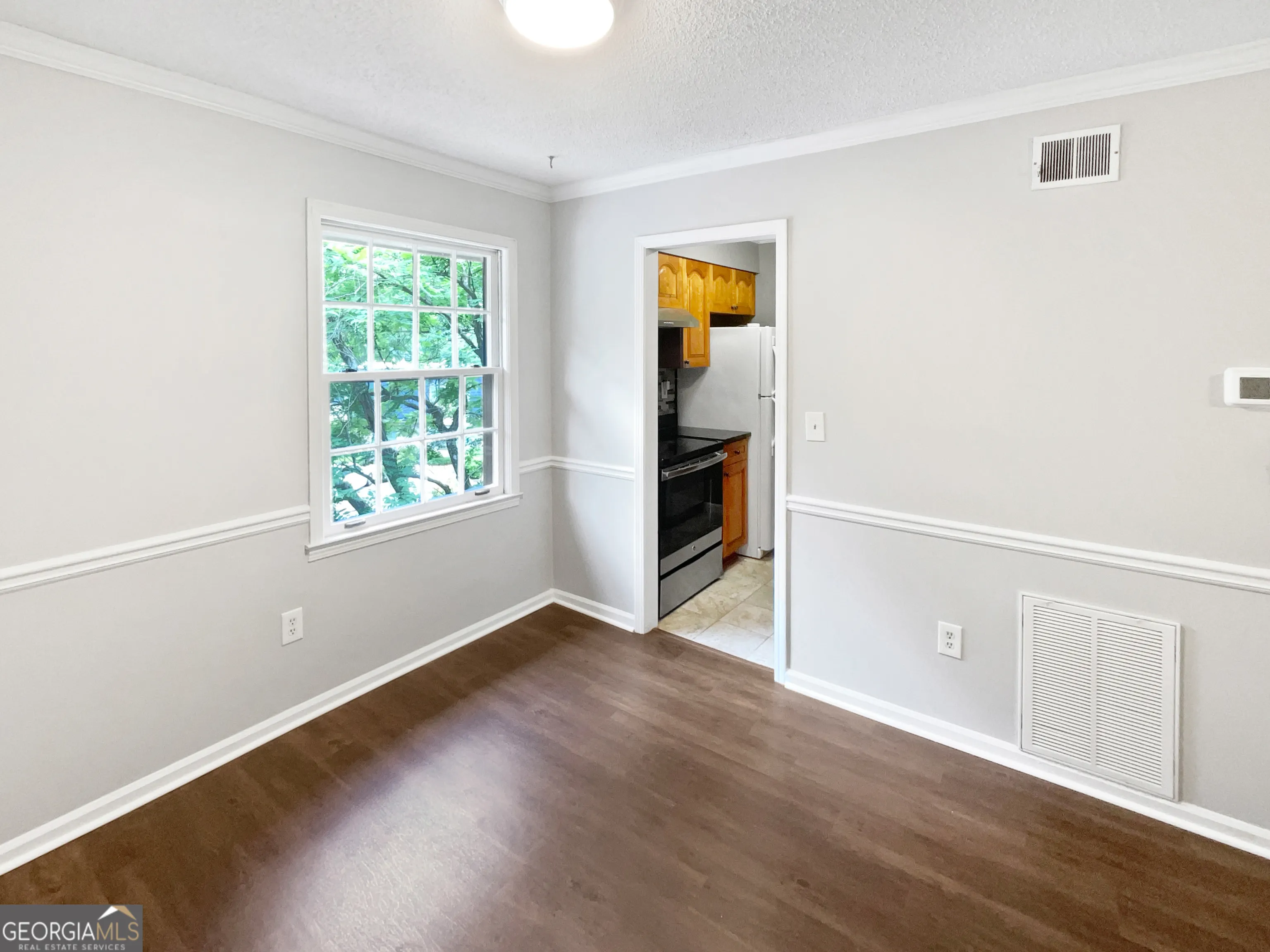 53 Monet Court NW