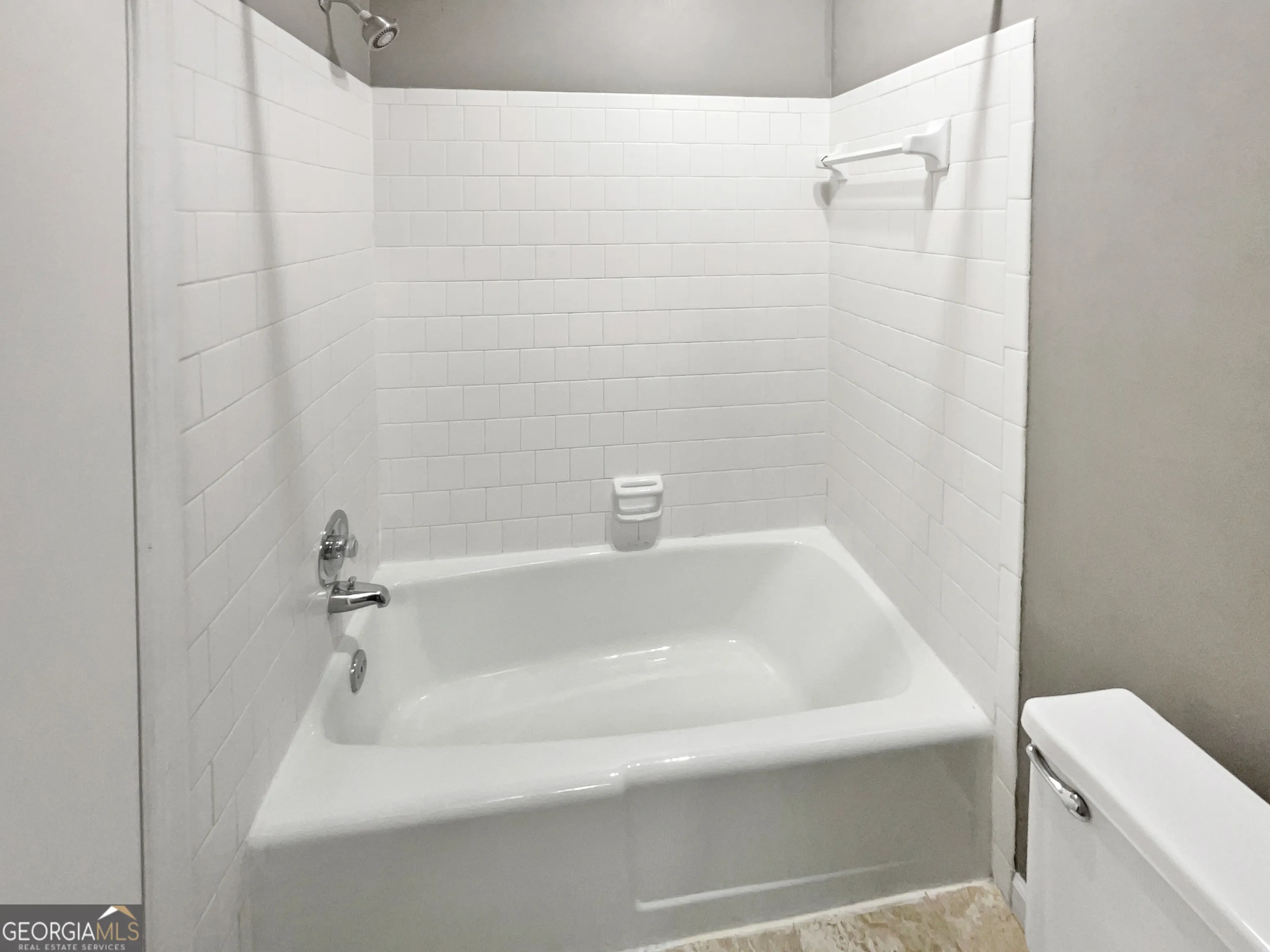 53 Monet Court NW
