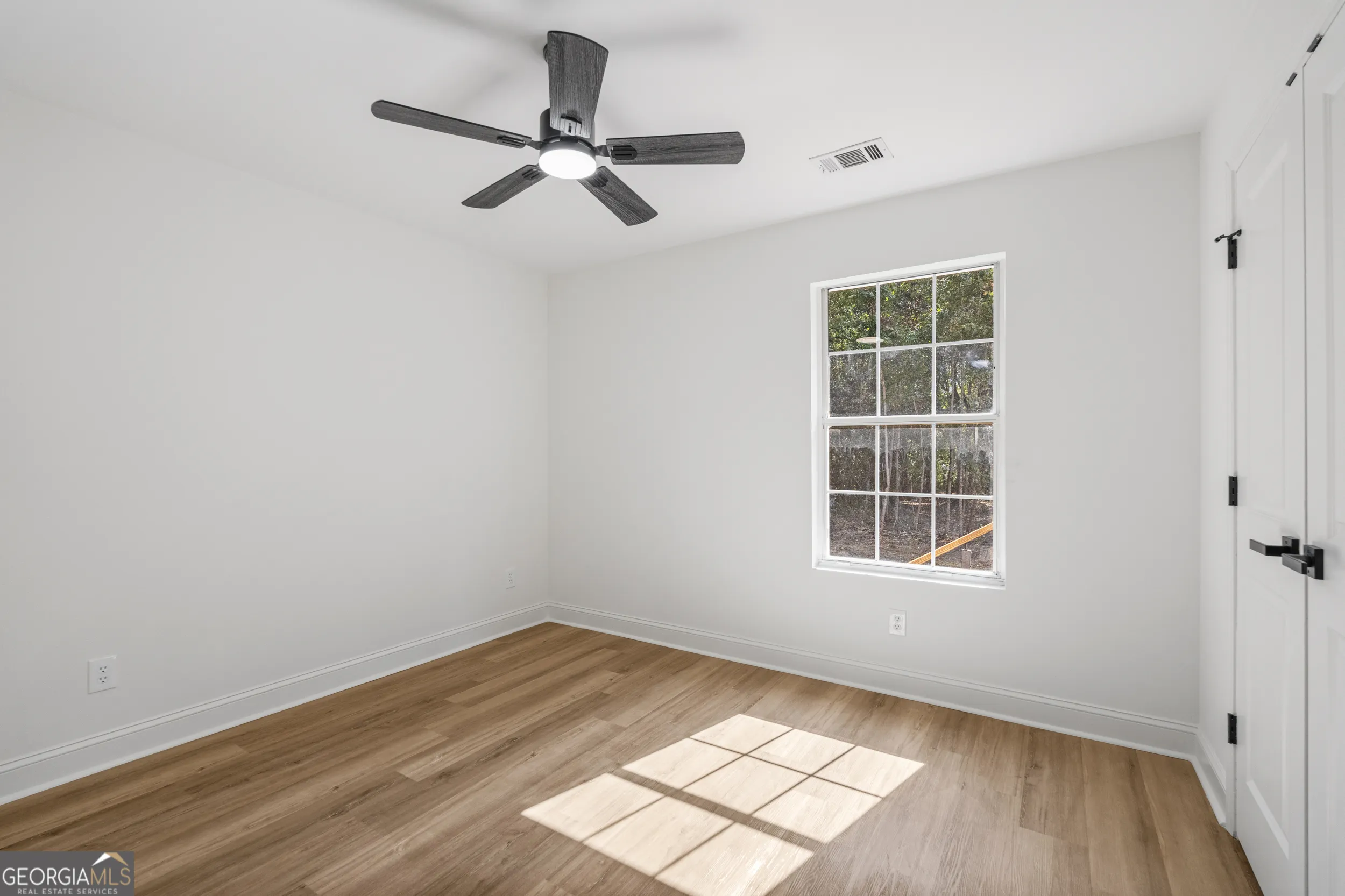 36 H St,