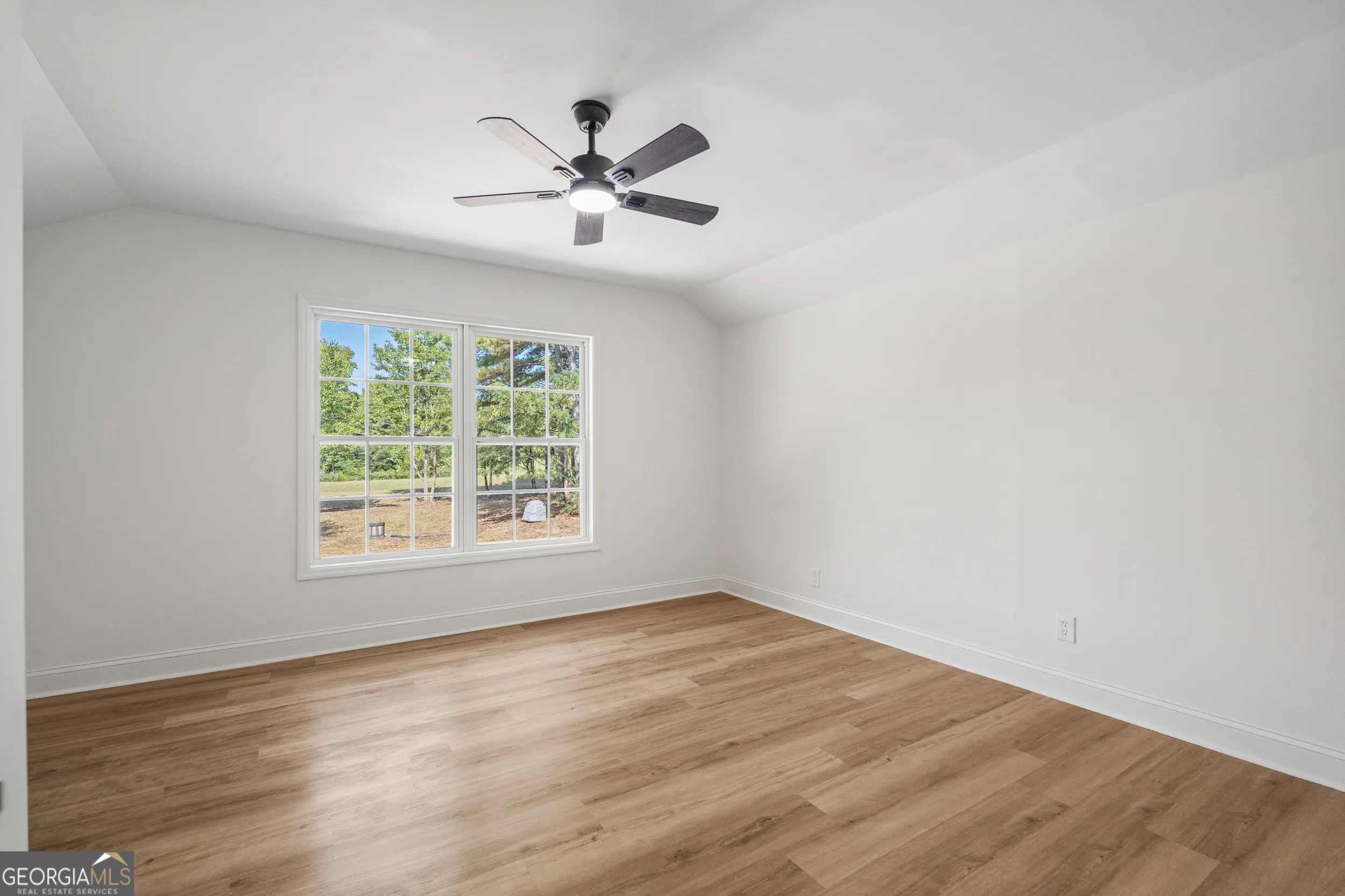 36 H St,