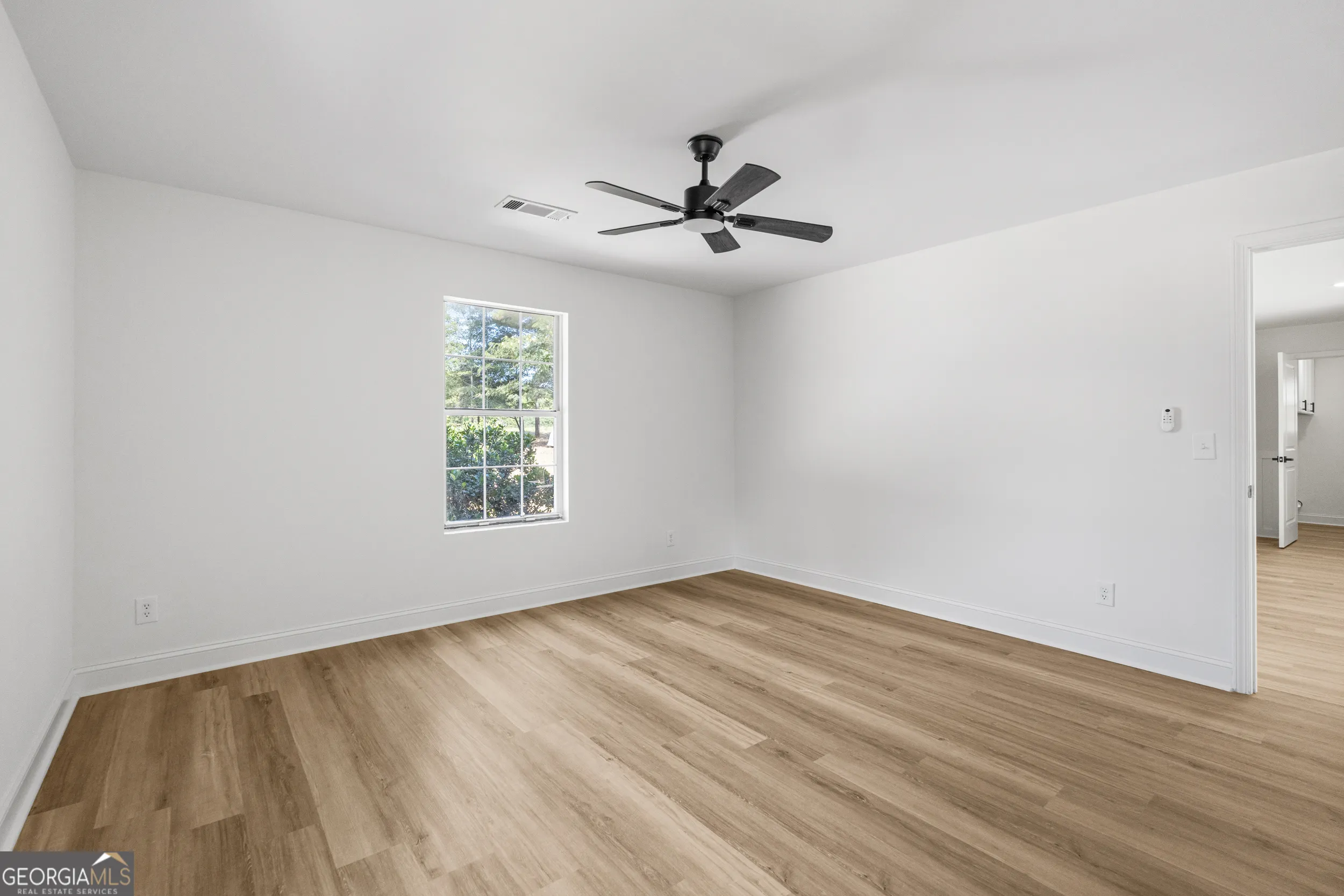 36 H St,