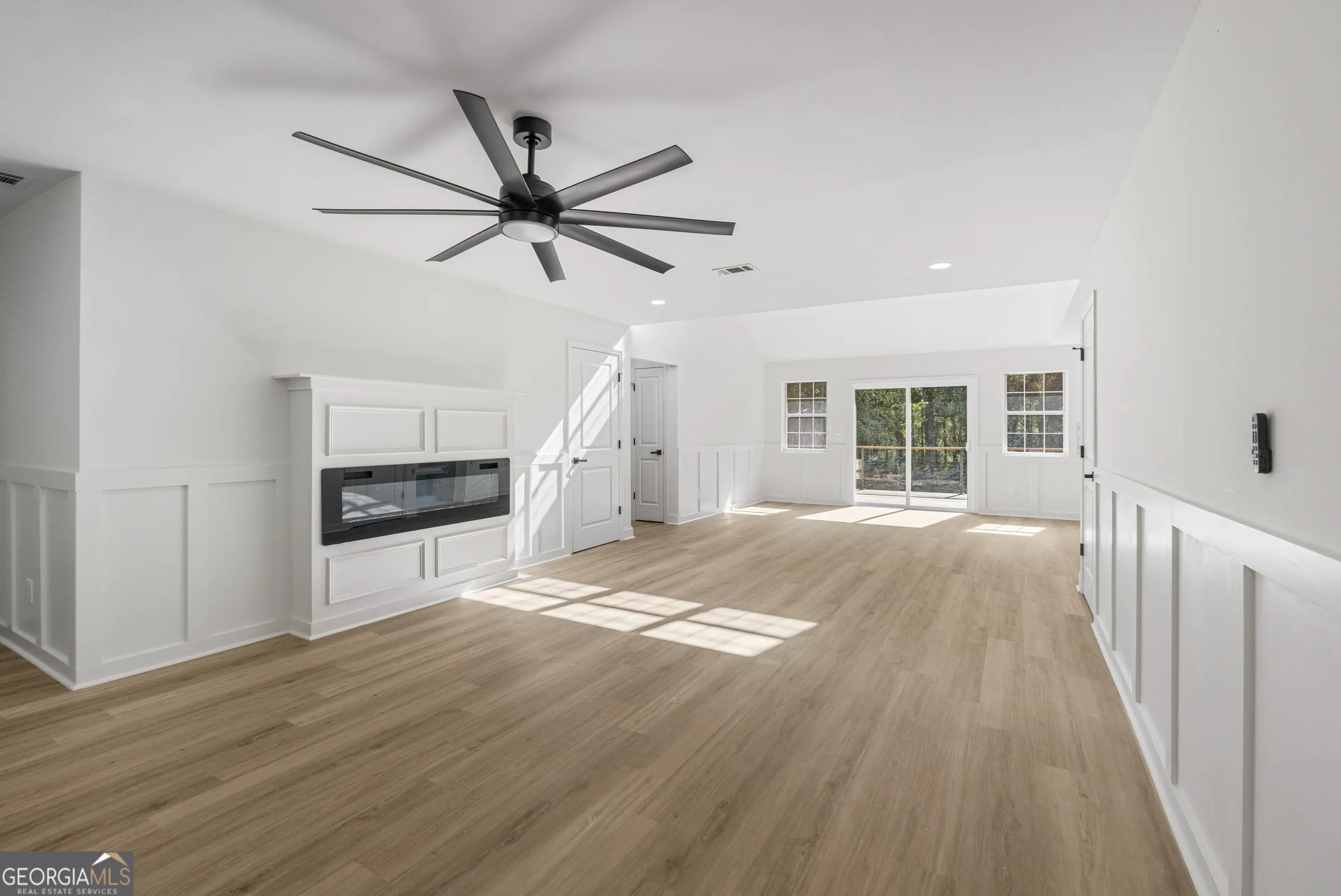 36 H St,