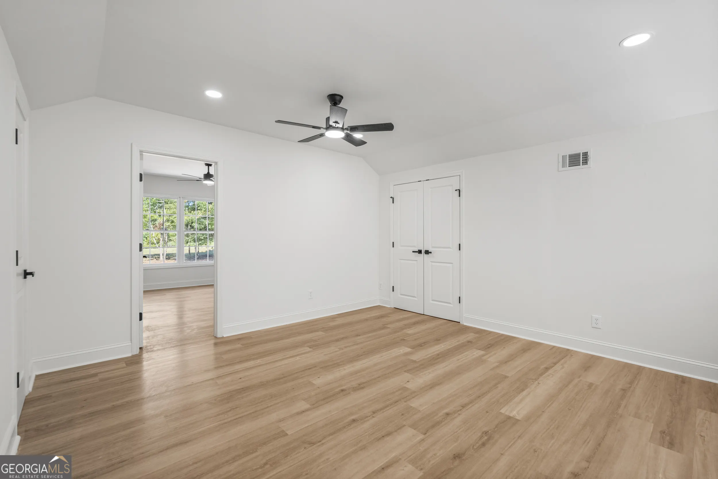 36 H St,