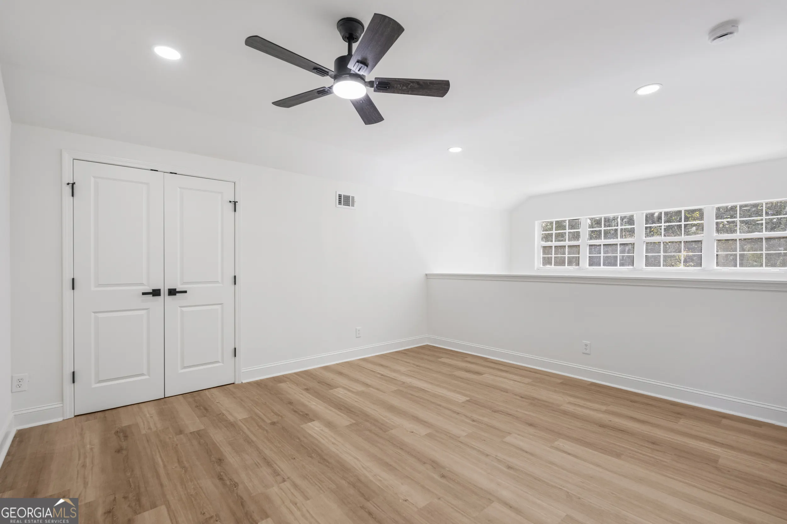 36 H St,