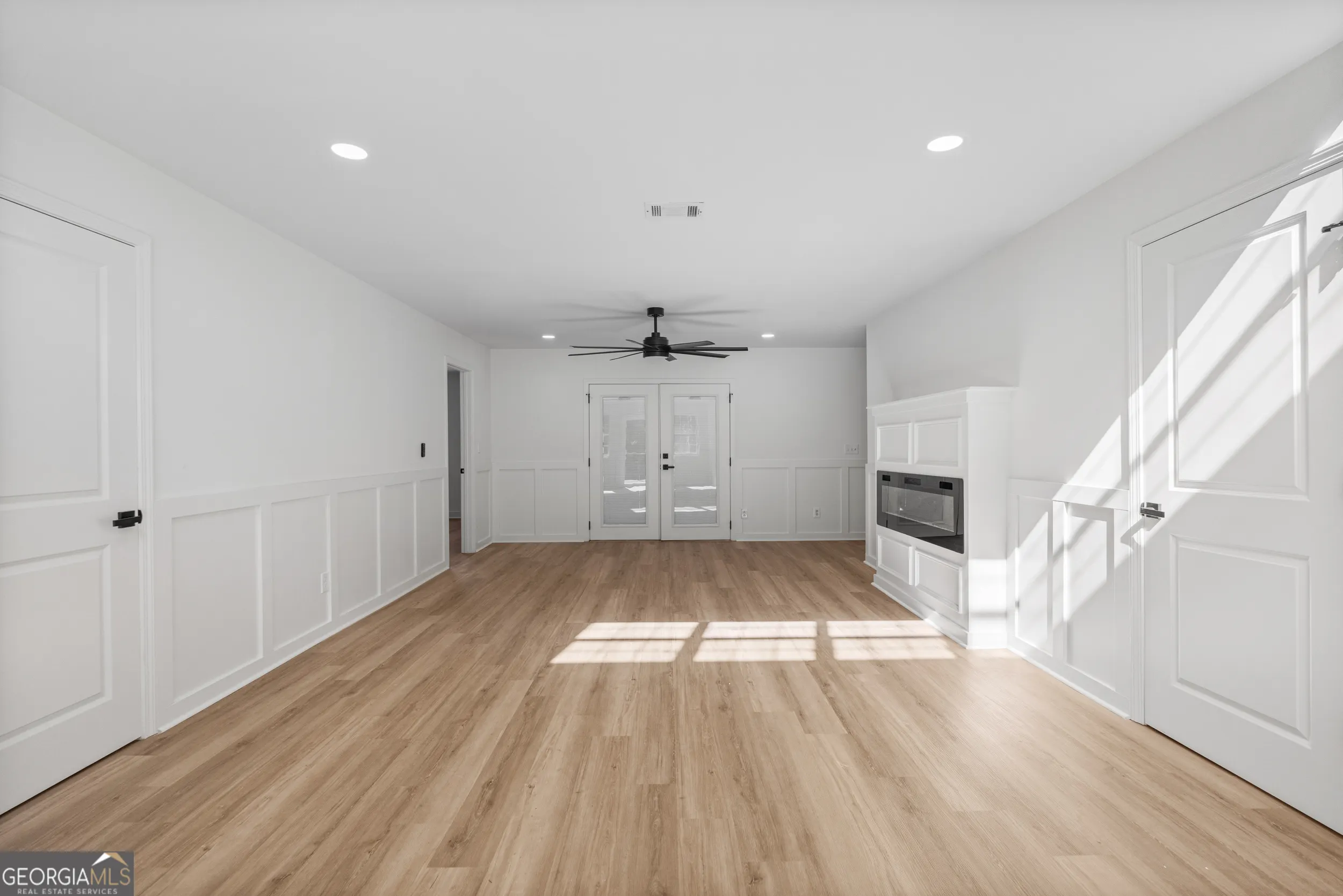 36 H St,