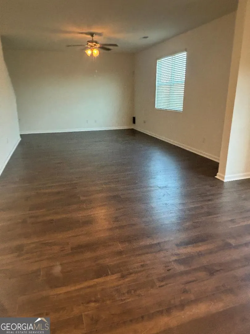 109 Farmers Way