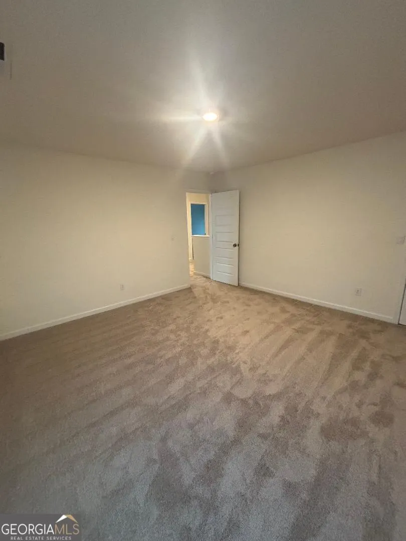 109 Farmers Way