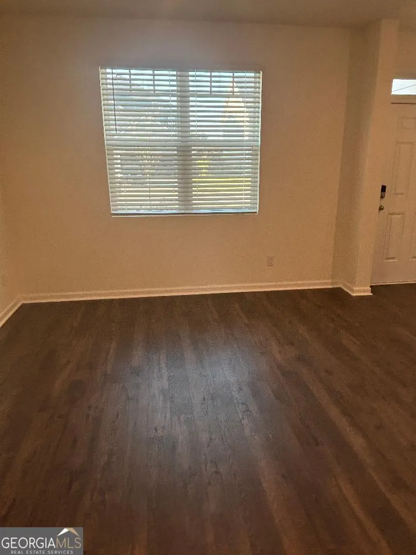 109 Farmers Way