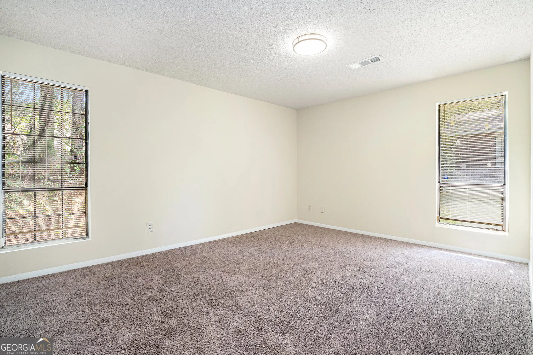 3045 Sonya Lane