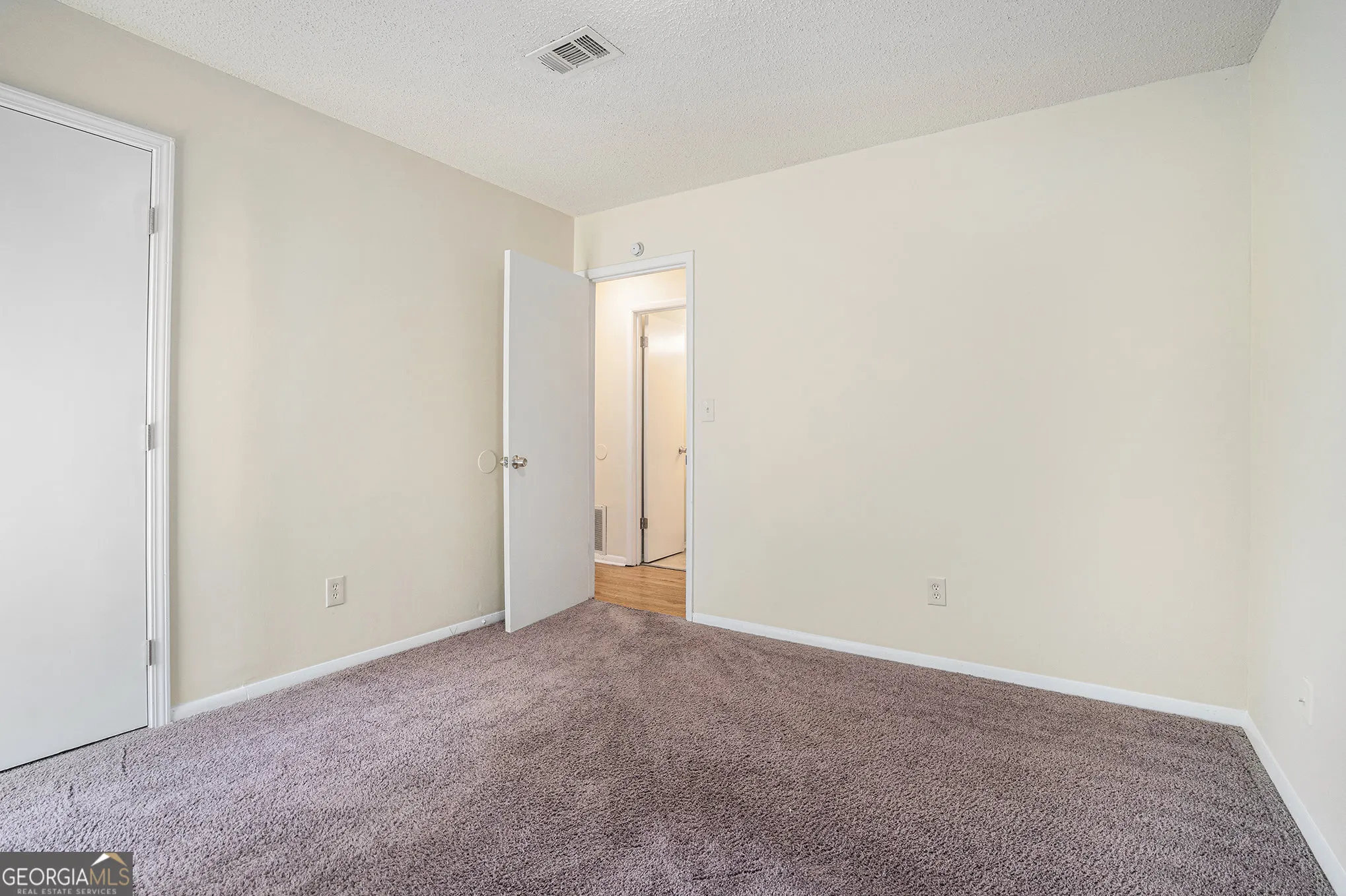 3045 Sonya Lane