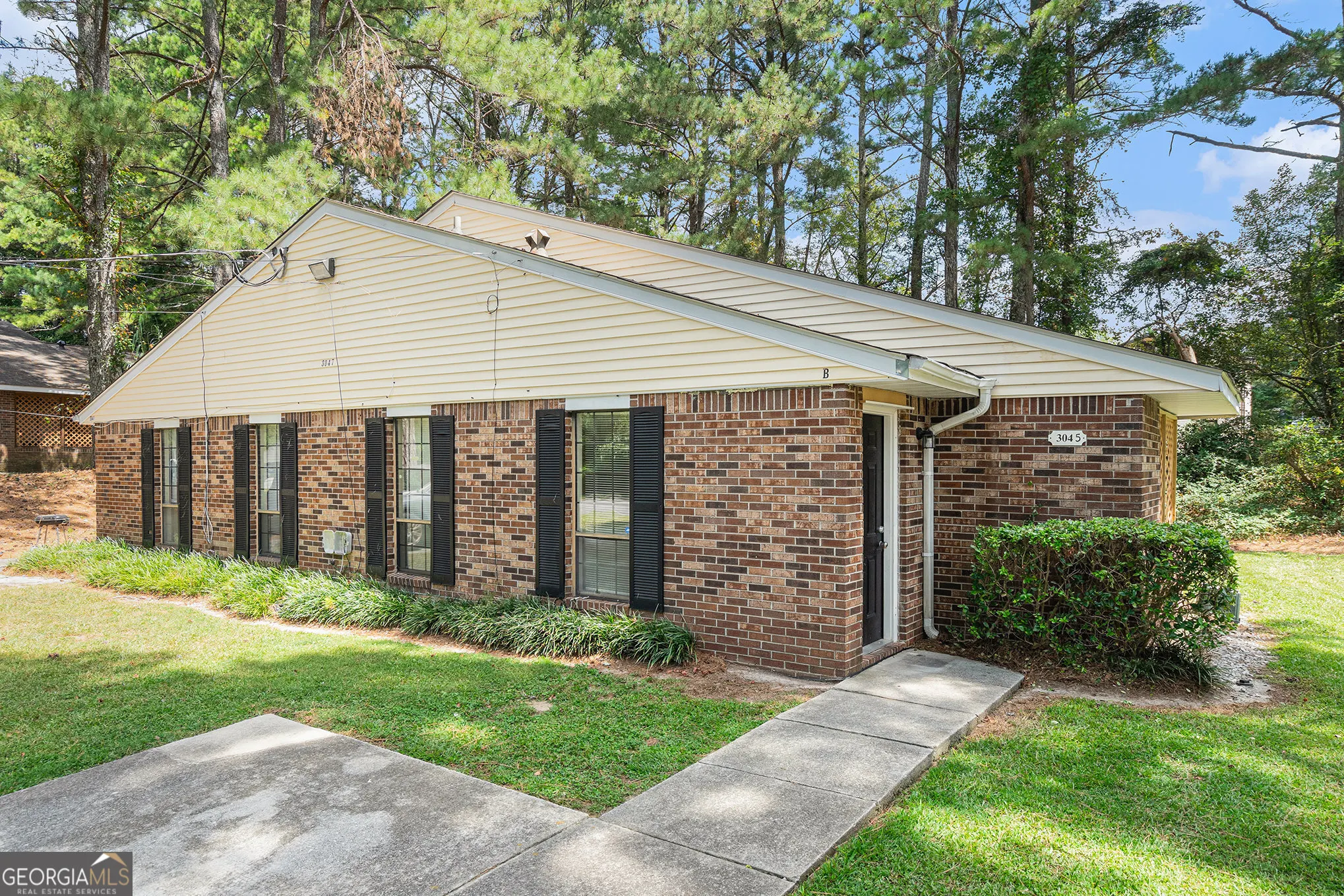 3045 Sonya Lane