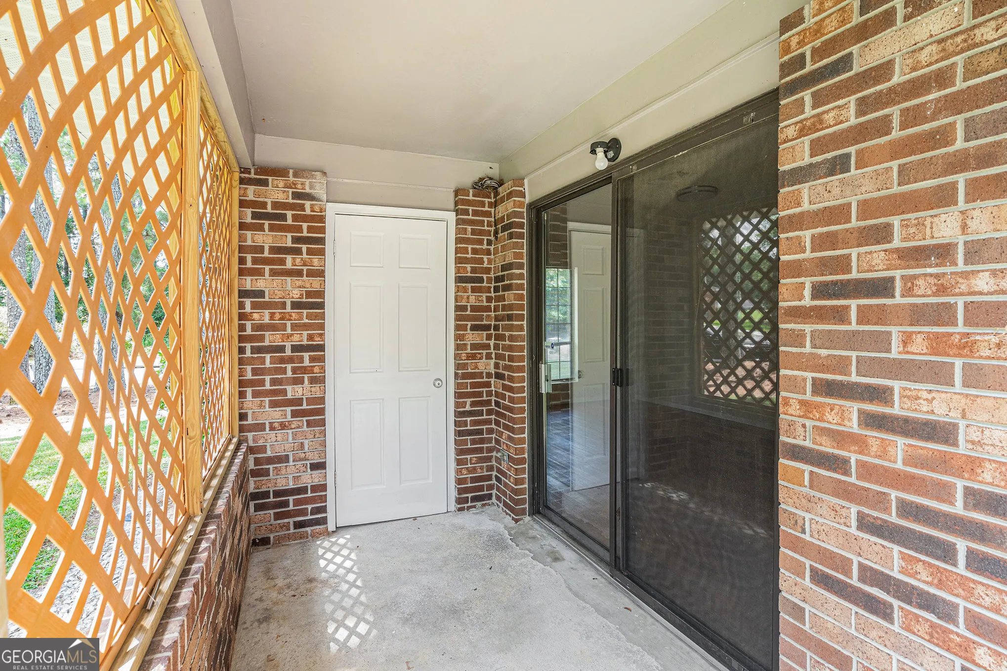 3045 Sonya Lane