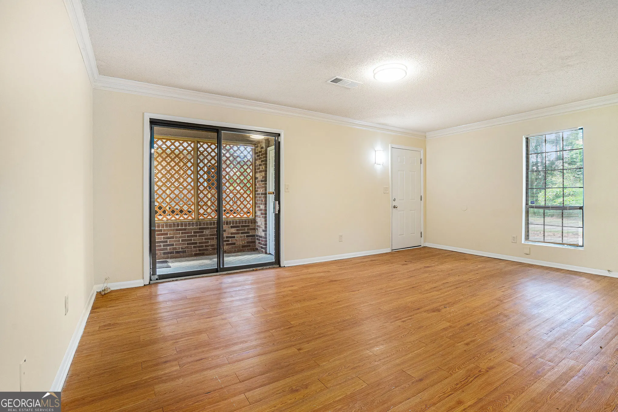 3045 Sonya Lane