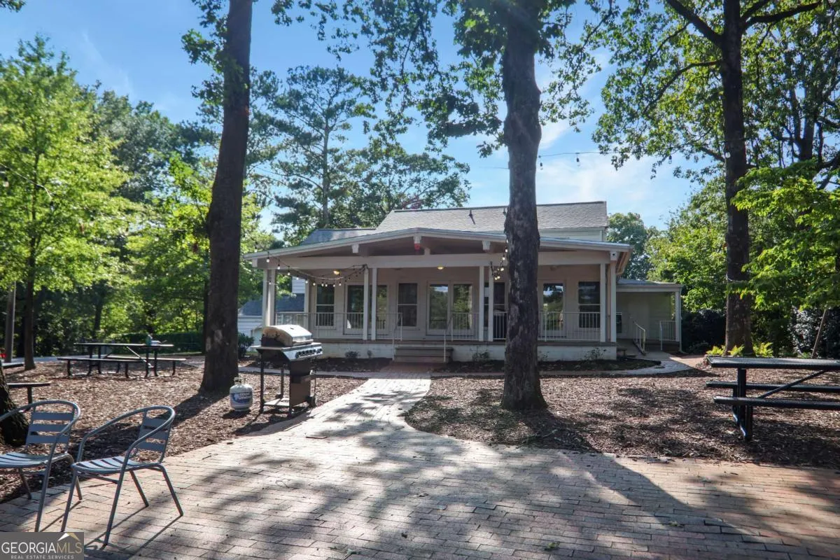 2186 Leafmore Drive