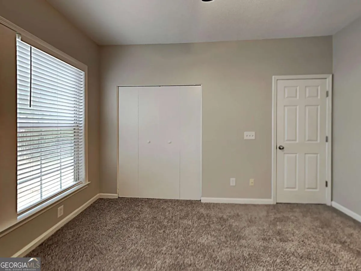 1621 Heyford Circle NW
