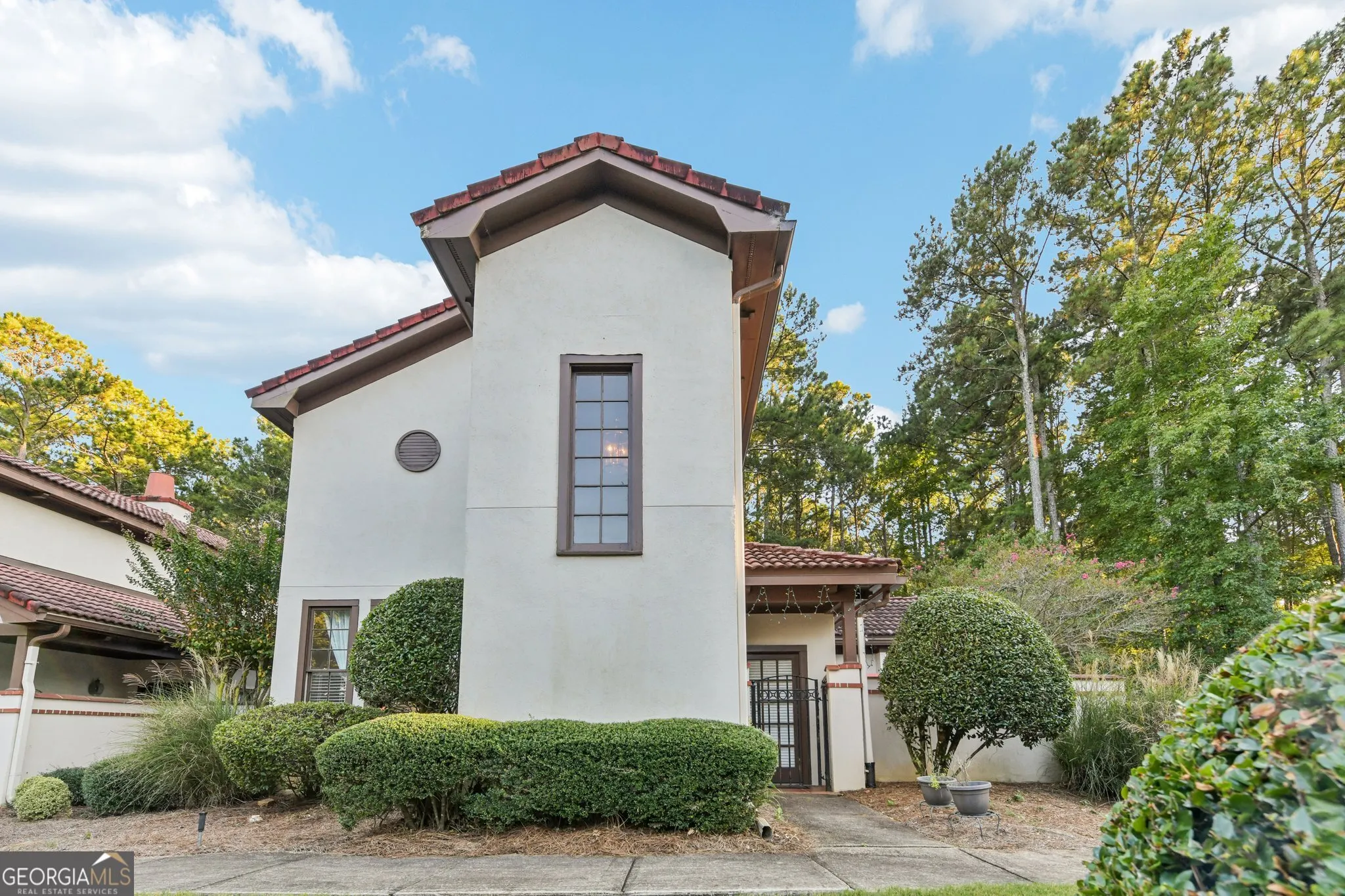 1406 Club Drive