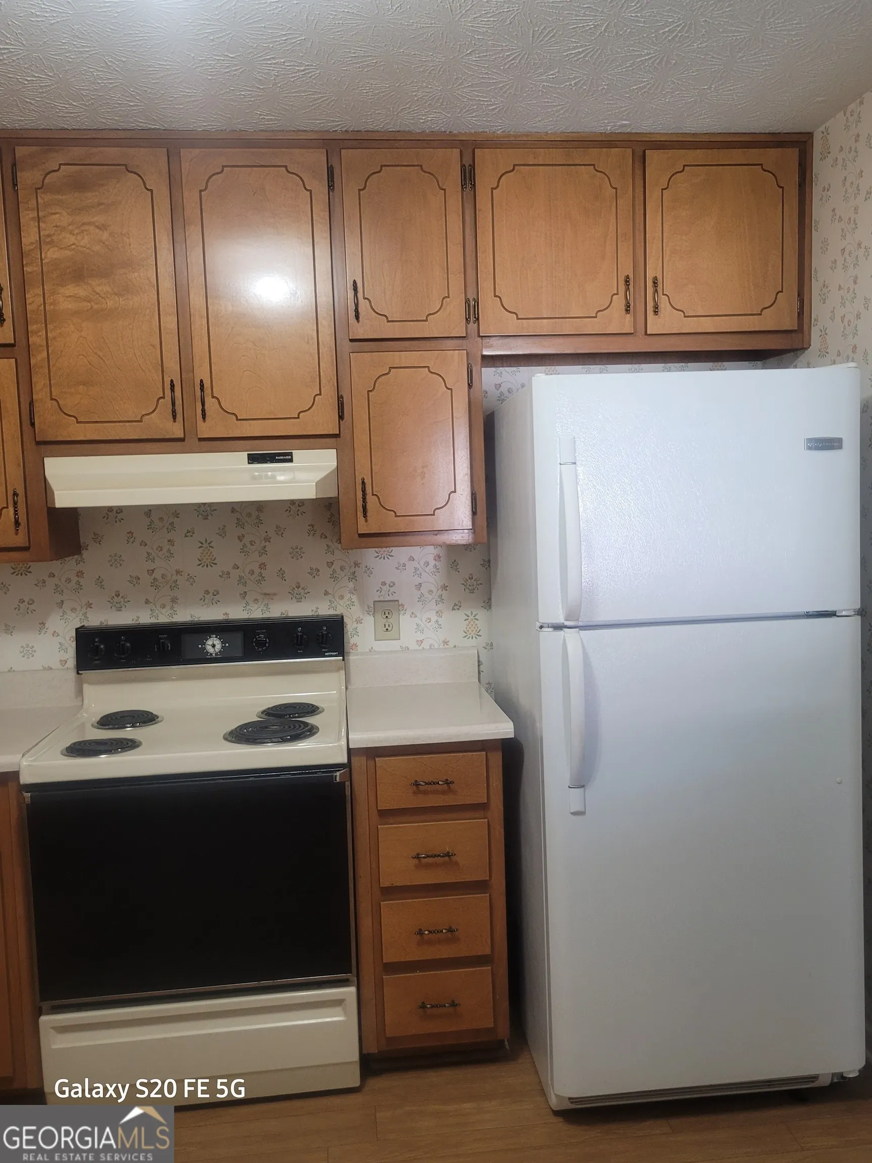 6847 Oak View Court
