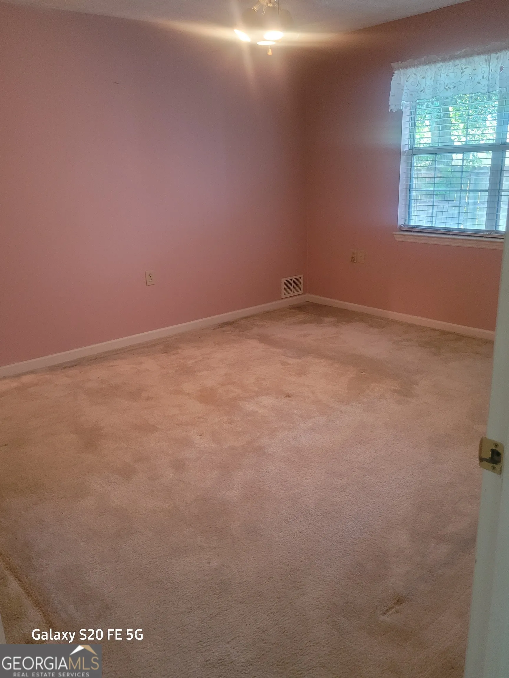 6847 Oak View Court