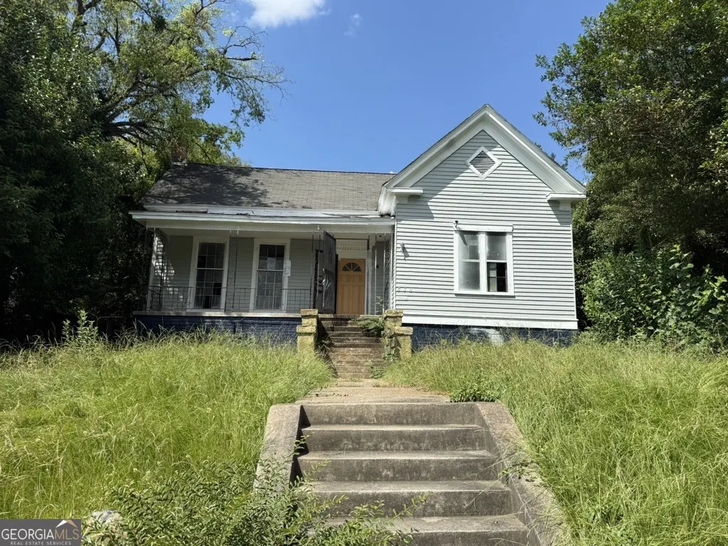 532 Woolfolk Street