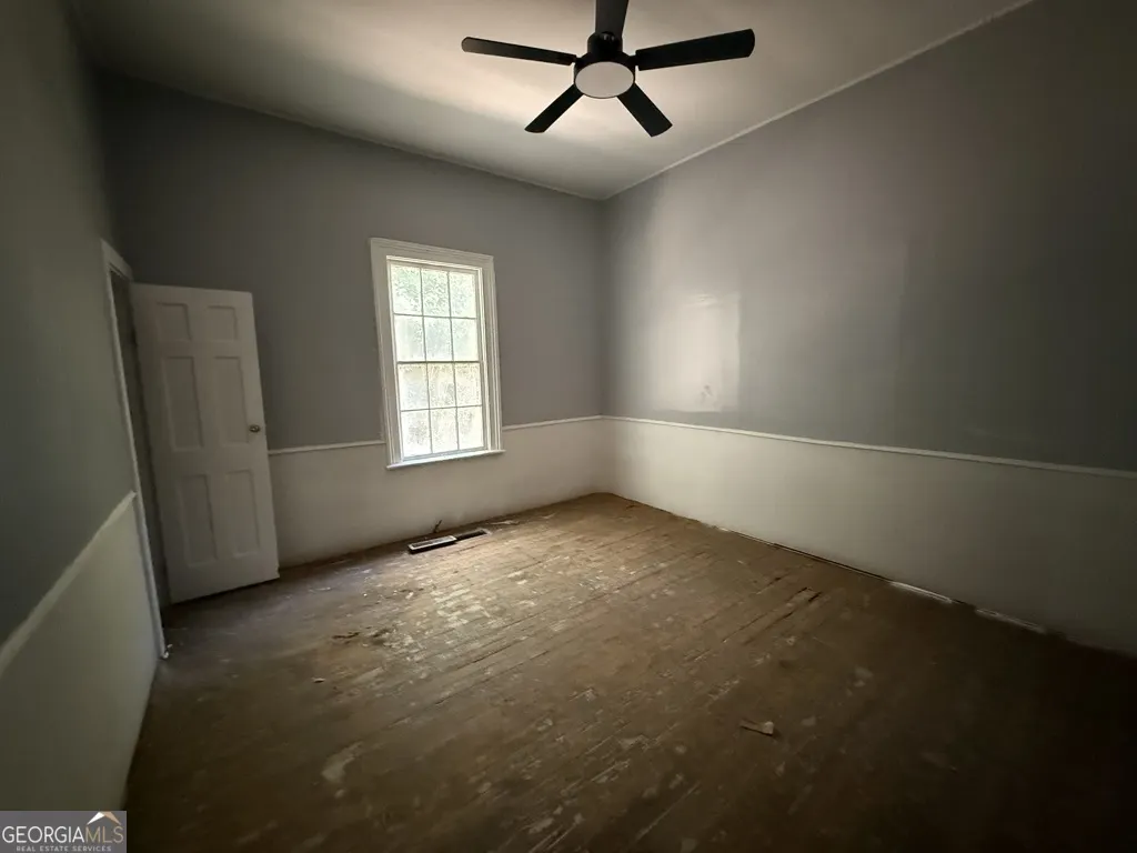 532 Woolfolk Street