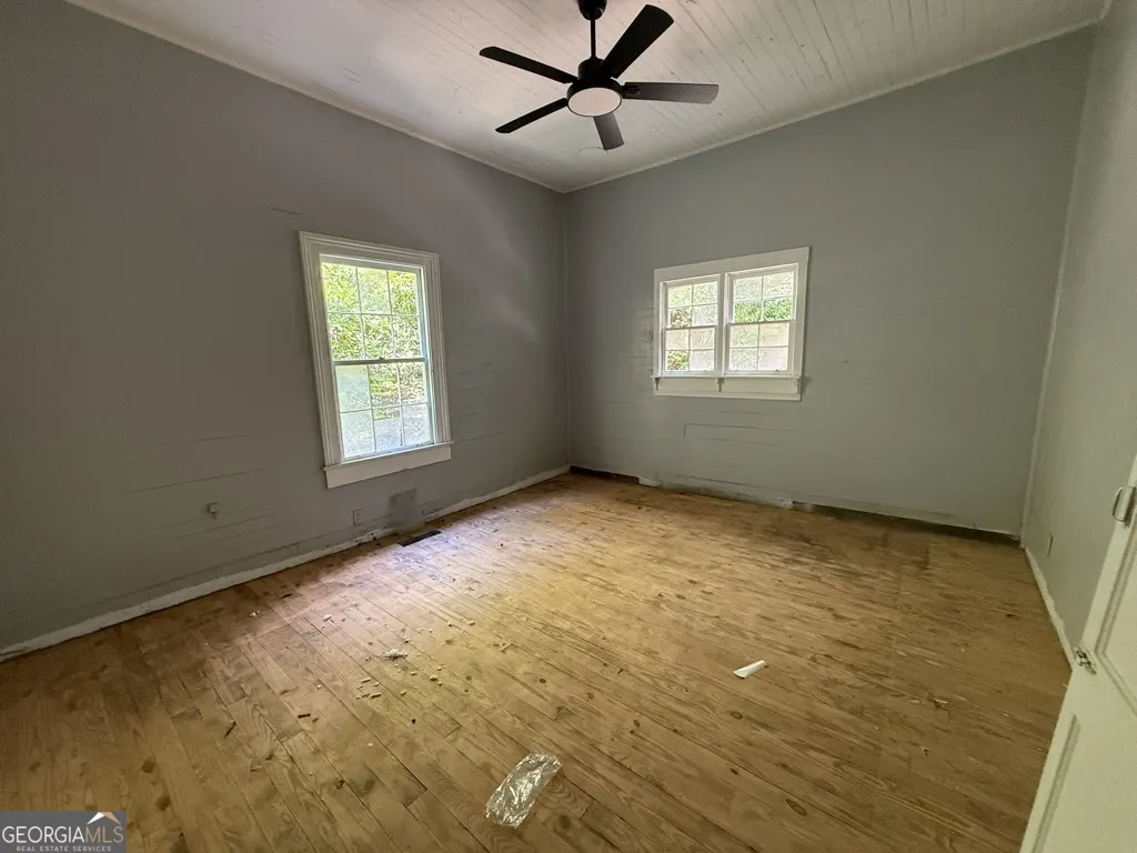 532 Woolfolk Street