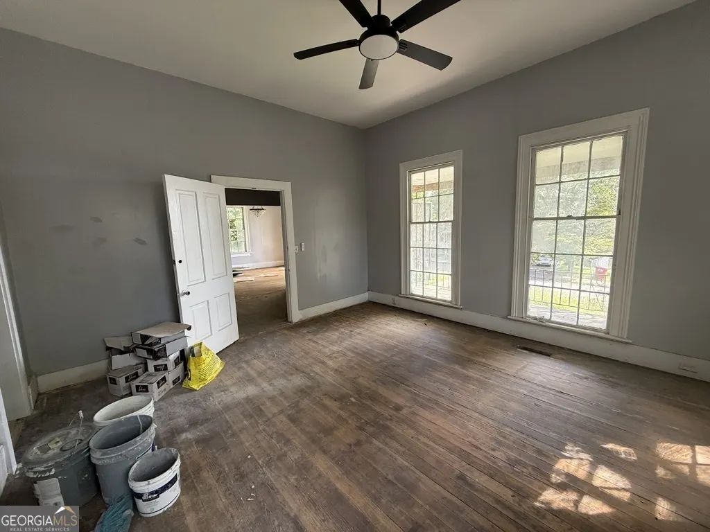 532 Woolfolk Street