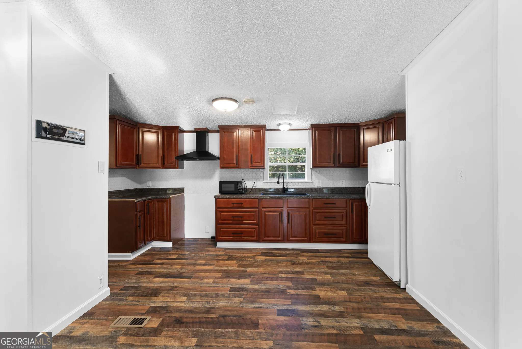 # 449 4653 Whispering Pines, ## 449